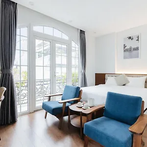 Aparthotel Holo - Serviced *