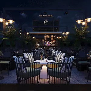 Hotell Victor Metropolis & Rooftop Bar In