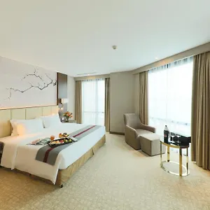 Grand Vista Hotel