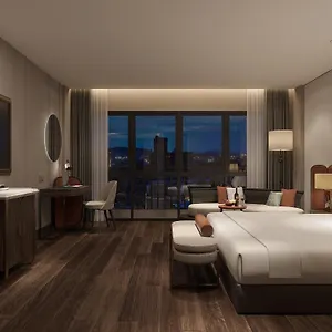 Le Premier & Rooftop Bar Hotel Hanoï