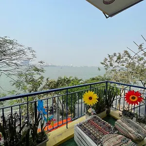 Zoomhome - Ho Tay * Hanoi