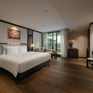 Hotel The Chi Boutique 4*