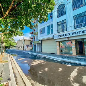 Ven Ho Hotel *