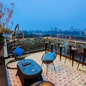 Media & 4* Hanoi