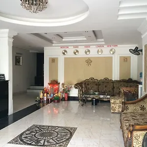 Milan 2* Hanoi