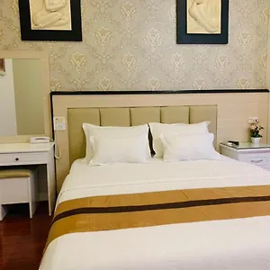 Hotel Nhat Ly Hanoï