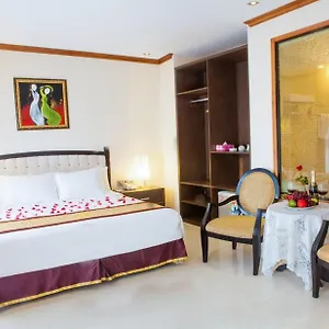 The Pearl Hotel Hanoï