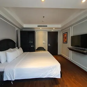 Le Grand - The Hotel 4*