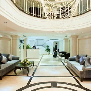 Victor Gallery & فندق 4*