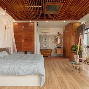 Tropical Theme Studio - Centrally Located - City View Apartment *