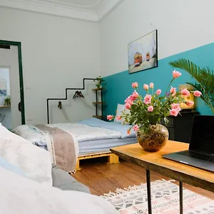 Quarto em Acomodações Particulares Hola House *