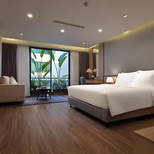 Minasi & 4*