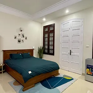 Luna's Homestay *