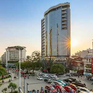 Nesta West Hotel 5*