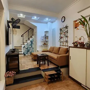 Homestay szállás Location 3-4-5 Bedrooms House In Centre Of Ha Noi - Clean, Cozy And Private - The Tournesol Hanoi