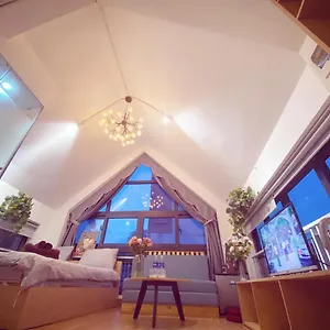 May - Rooftop Sky View Hh03 Homestay *