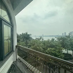 Apartment Beu Trich Sai *