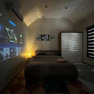 Apartment Potter 5 *