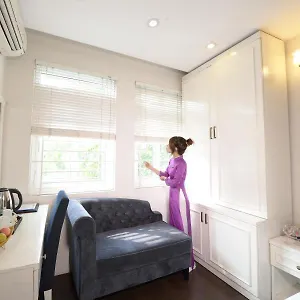 Mai Charming & Travel Hotel 3*