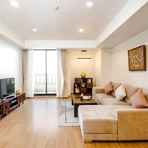 Wecozy Pacific - Spacious Apartment, Train Station Side Apartment