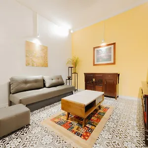 Apartment Center, Natural Light, Fully Equipped Modern *