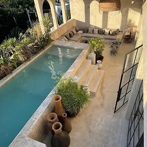 Bamboo Building With Rooftop Garden