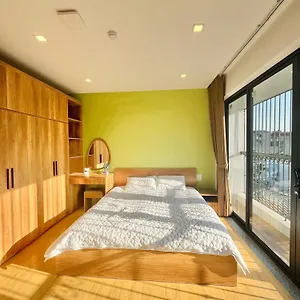 Moon River 502 Apartahotel