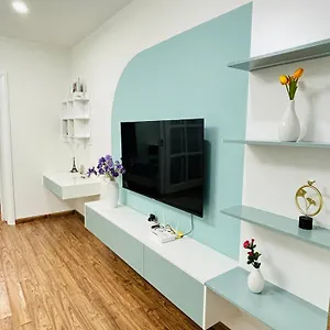 Lily's House *