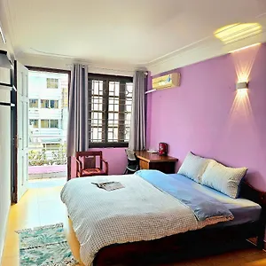 Rainbow - No 8 Alley 18b Tong Dan Hanoi