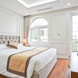 Luxe Paradise 79 Nguyen Du 4*