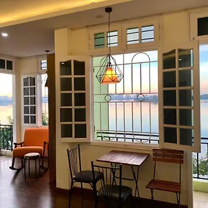 Mhouse Lakeview 4 Apartment Hanoi