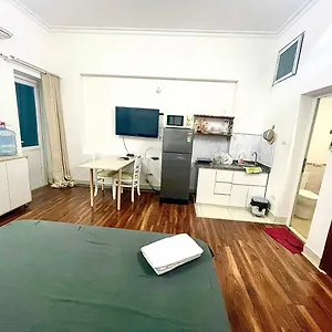 1322 Bedroom Chilling Close Ho Tay Balcony Full Sunlight Apartment *