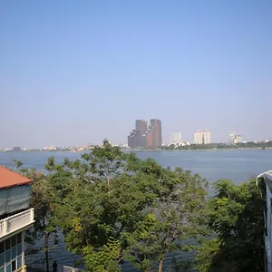 Bed & Breakfast We Go Hanoi