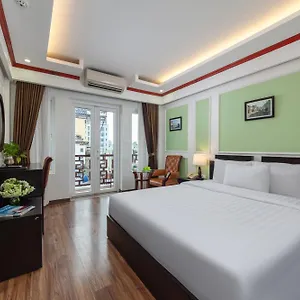 فندق Viet & Travel 4*