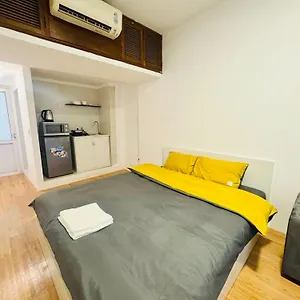 Apartment In Old Quarter - Night Market *