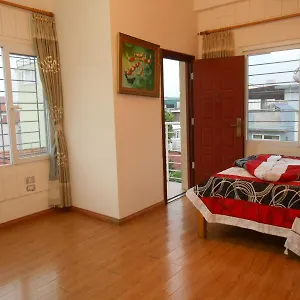 Spacious, Airy, Rent Competitive 2bdrm شقة *
