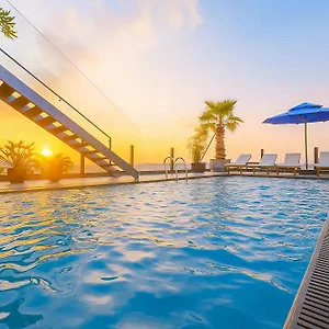 De Crown Otel Hanoi
