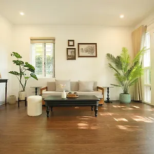 게스트하우스 The Mira West By Xoi Residences 하노이