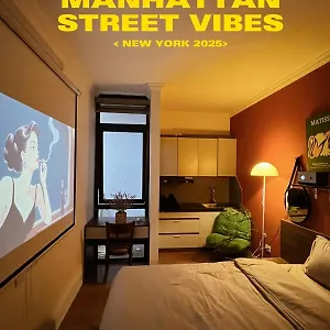 Orange Apartment *