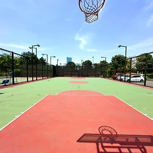 5 Star Studio, Private Walking Lake, Swimming Pool, Gyms, Quick To Airport Ανόι