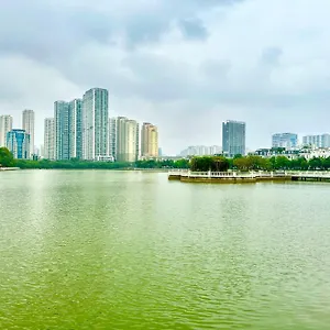 Luxury In Centre, 25' To Airport, Gym, Swimming Pools Hanoi
