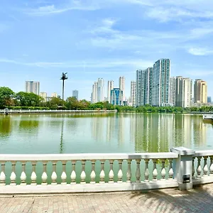 Convenient And Luxury Stu Near Jw Marriott In Centre