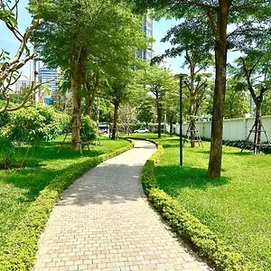 Lux Stu Apt, Center Position, Quick To Airport, Next To Marriott And Nation Convention Centre 하노이