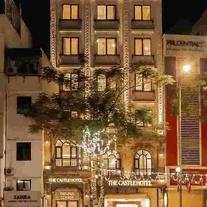 Delina Castle Coffee & 4*