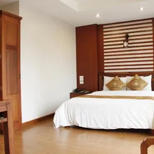 فندق View 4*