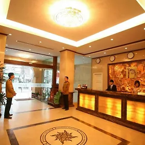 Hotel Royal Gate 3*