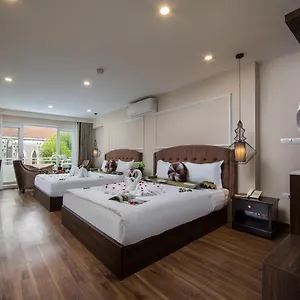 Splendid Pearlight Hotel 4*