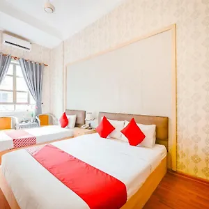 Oyo 268 Pavilion Hotel 2*
