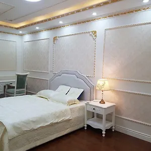 D'.le Roi Soleil 2* Hanoi