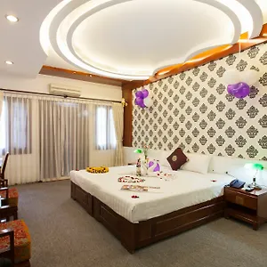 Palace Hotel 2*